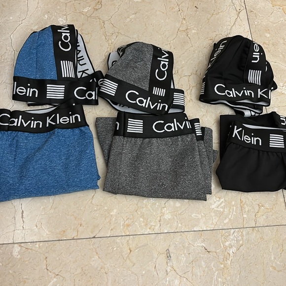 NWOT-  gray/black Sexy and cute gym outfit CK - Picture 7 of 10